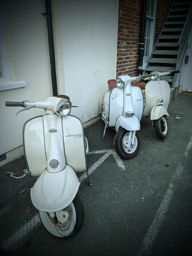 The British Scooterist Apartment บริสตอล ภายนอก รูปภาพ